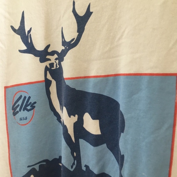 FINAL MARKDOWN Men’s graphic tee xl - Picture 3 of 5